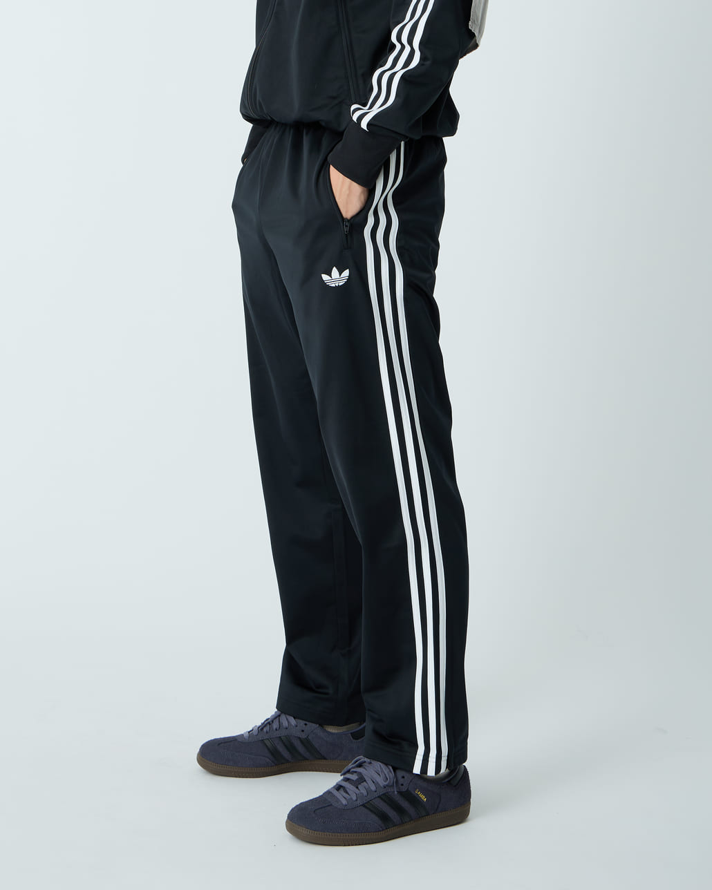 adidas Originals [アディダス オリジナルス] ファイヤーバード トラックトップとトラックパンツです。
