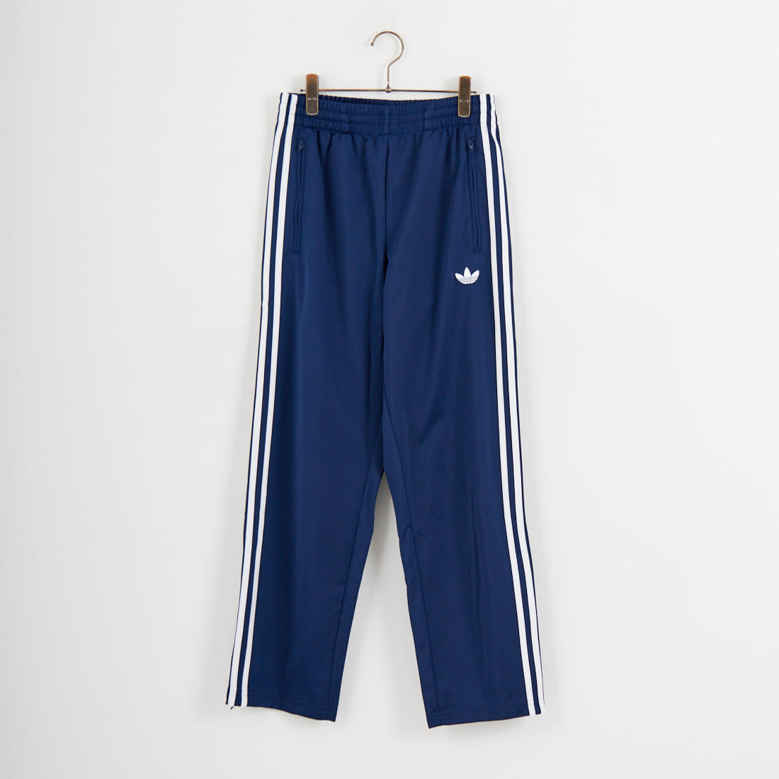 adidas Originals [アディダス オリジナルス] ファイヤーバード トラックパンツ [TV934]です。