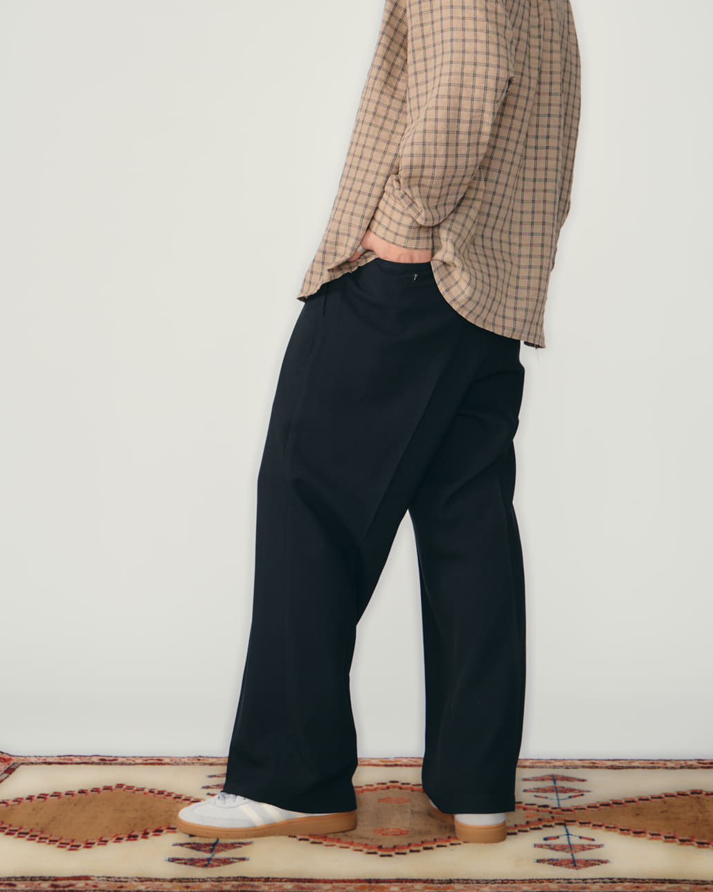 Dickies [ディッキーズ] 別注 グランパパンツ [261M40IN01-JF]です。