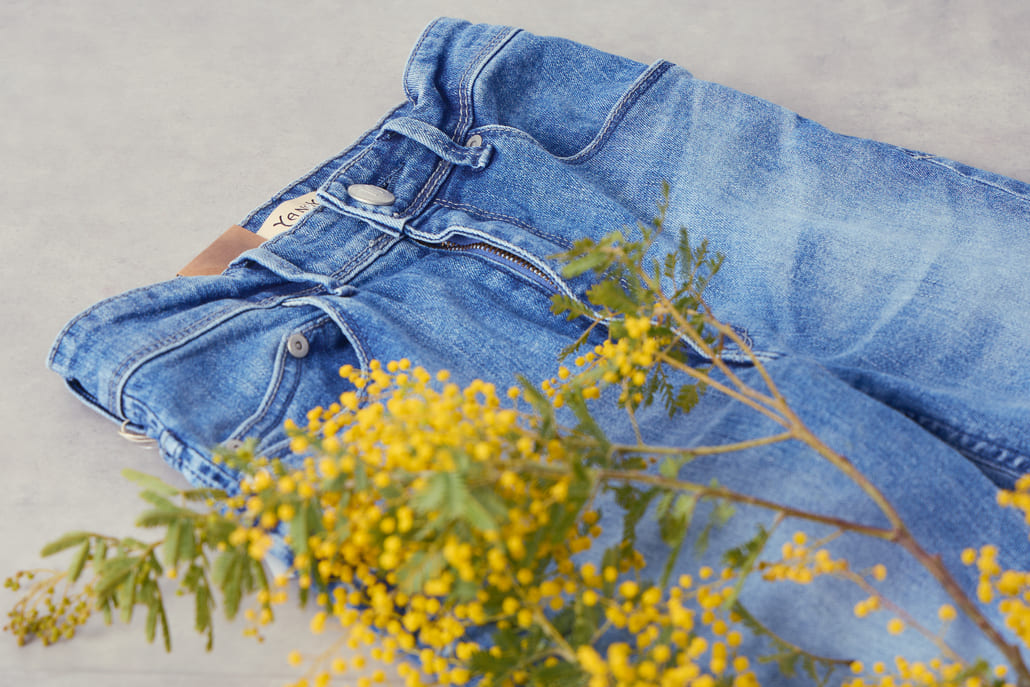 旬をまとう春デニム｜YANUK 2026 SPRING COLLECTIONのイメージバナーです。