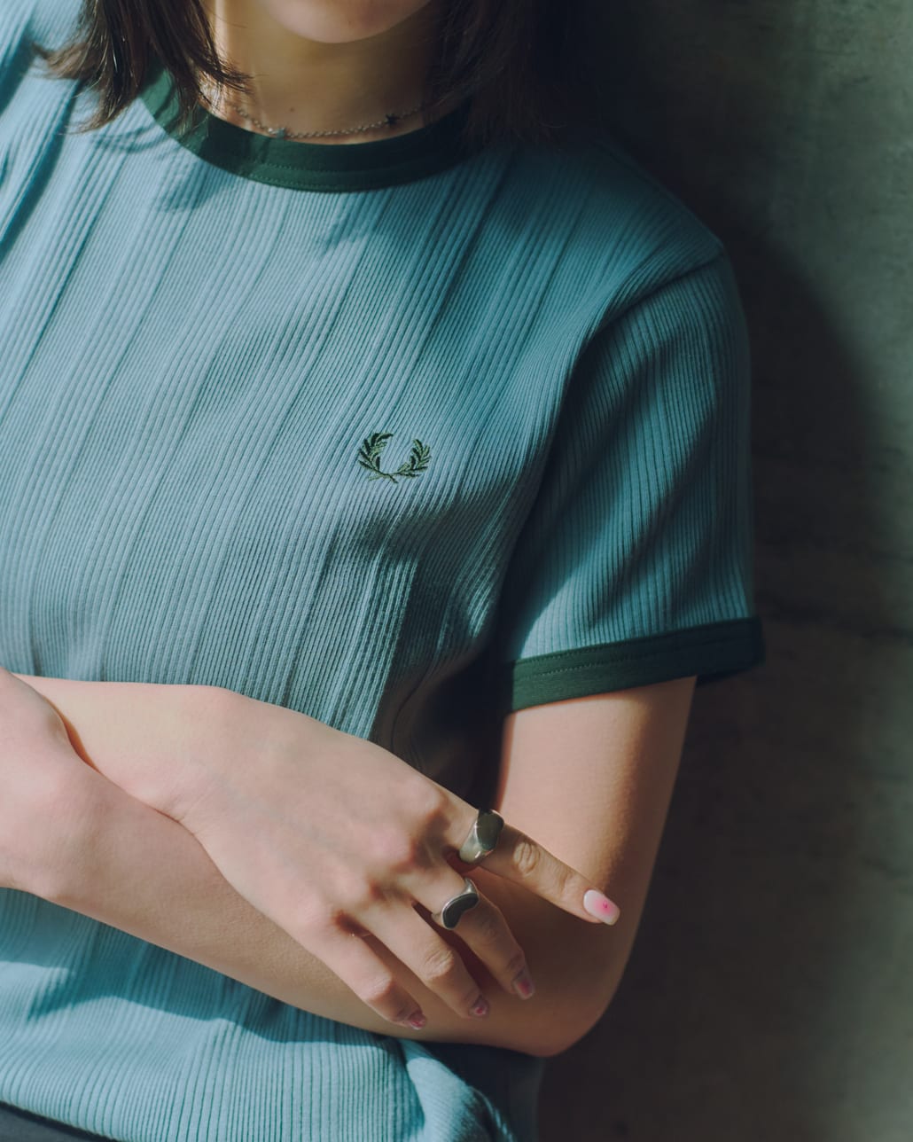 FRED PERRY [フレッドペリー] 別注 ランダムリブ ワンポイントロゴ刺繍リンガーTシャツ [FPW-26S-032JF]のコーディネートです。