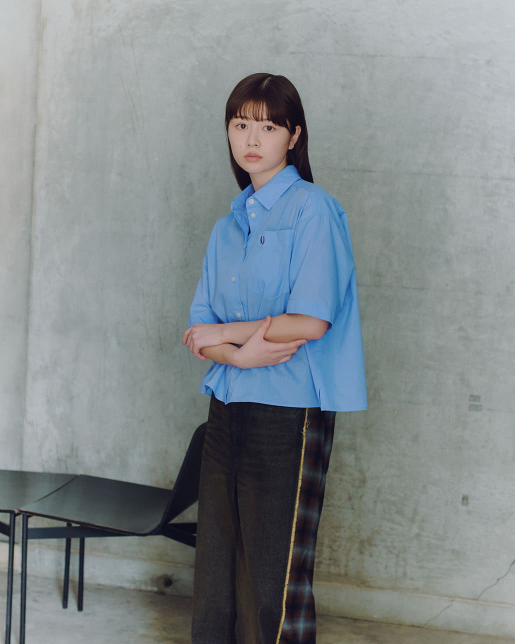 FRED PERRY [フレッドペリー] 別注 ワンポイントロゴ刺繍シアーシャツ [FPW-26S-035JF]のコーディネートです。