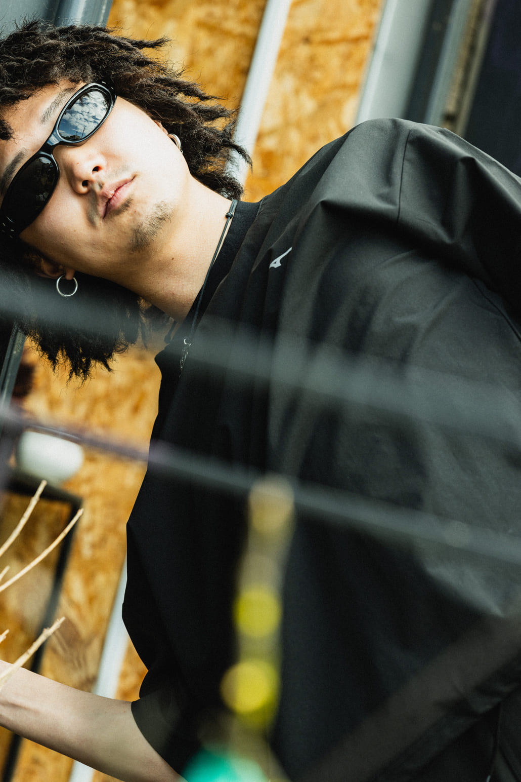 MIZUNO [ミズノ] 別注 4WAYストレッチ バックプリントTシャツ [D2JADW04-JF]と別注 4WAYストレッチ イージーパンツ [D2JFDW01-JF]のスタイリングです。