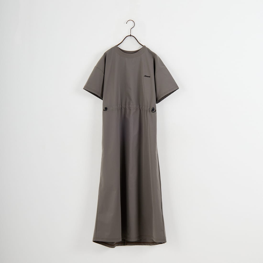 MIZUNO [ミズノ] 別注 4WAYストレッチ ギャザーデザインワンピース [D2JCDW01-JF]です。